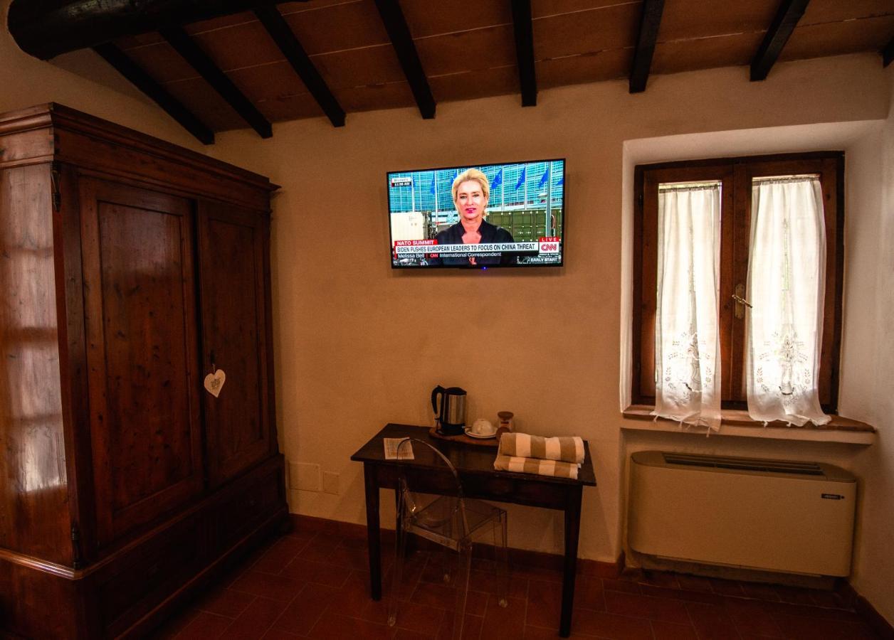 Agriturismo Casanova Di Pescille San Gimignano Exteriör bild