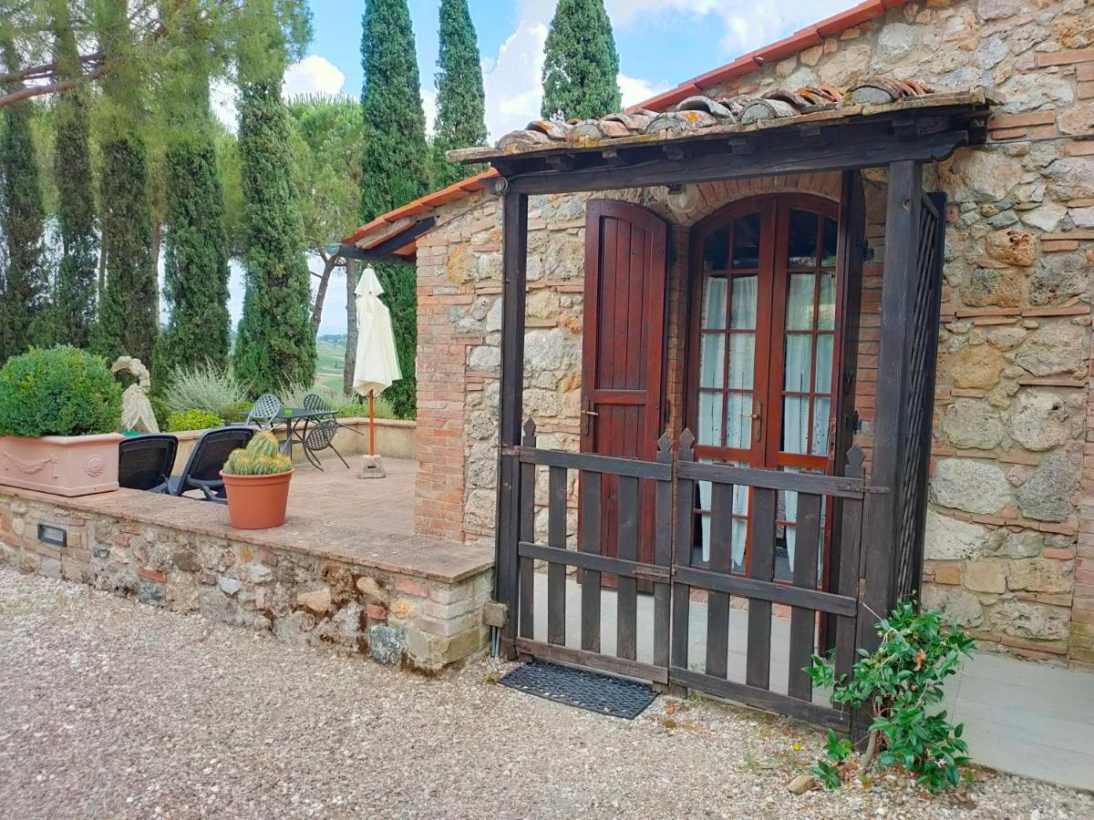 Agriturismo Casanova Di Pescille San Gimignano Exteriör bild