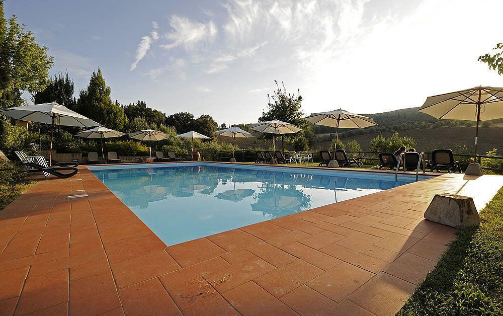 Agriturismo Casanova Di Pescille San Gimignano Exteriör bild