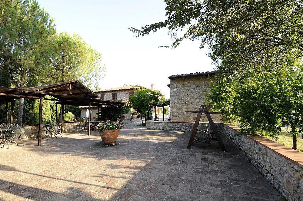 Agriturismo Casanova Di Pescille San Gimignano Exteriör bild
