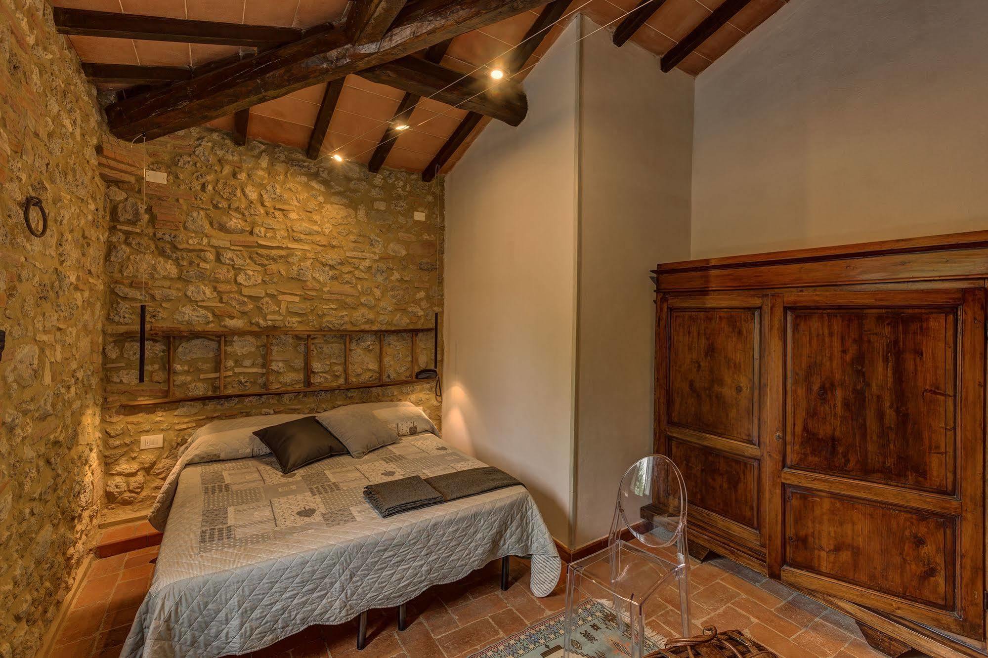 Agriturismo Casanova Di Pescille San Gimignano Exteriör bild